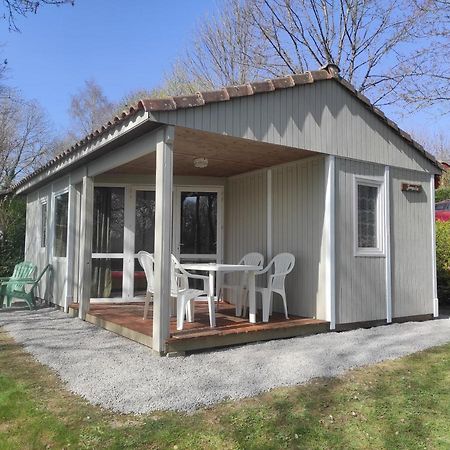 Chalet Simple Au Camping L'Etruyere Au Lac La Tardiere 外观 照片