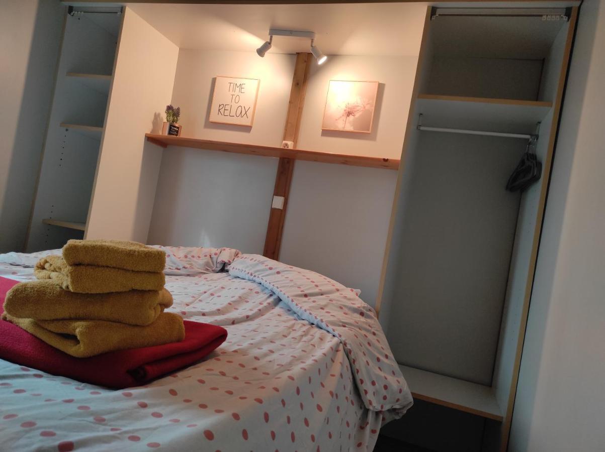 Chalet Simple Au Camping L'Etruyere Au Lac La Tardiere 外观 照片